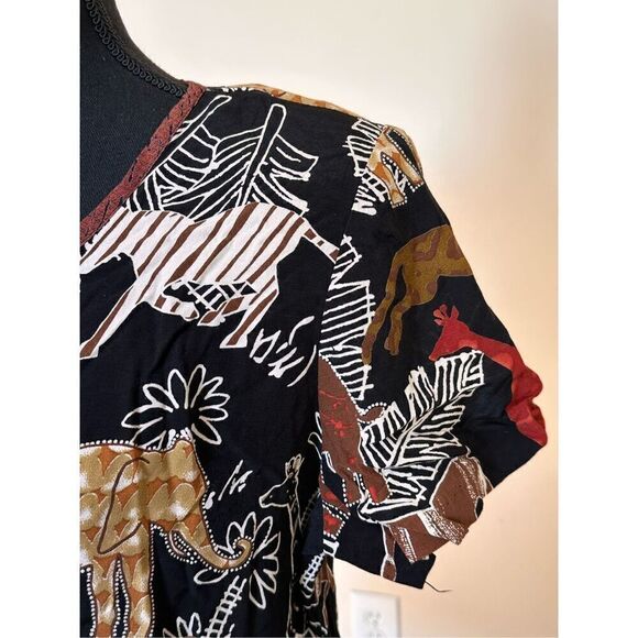 Aimee D Petites African Safari Animal Print Button Down Cropped Blouse - Picture 5 of 6